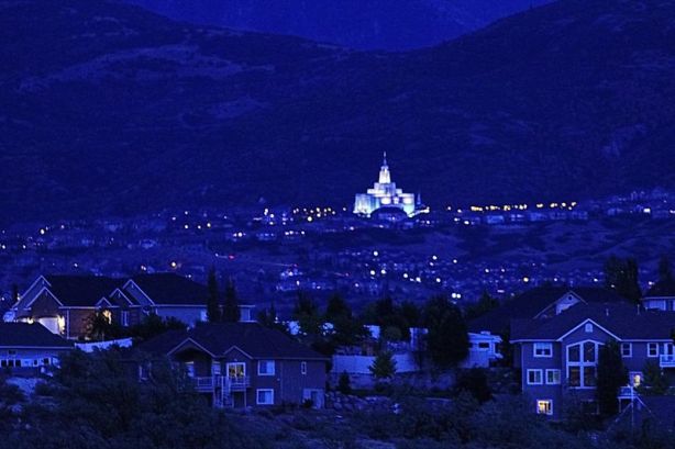 6a00e54f900c8e8833017d3bf4762a970c-800wi