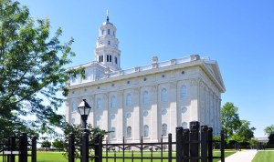 credit: LDS Church The 2002 Nauvoo Temple. (click to zoom)